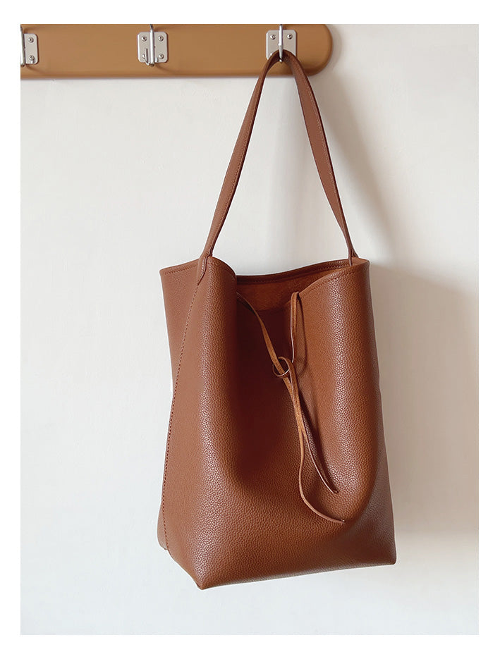 Schicke Damen-Leder-Eimertasche Umhängetasche für alltägliche City-Outfits