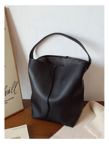 Schicke Damen-Leder-Eimertasche Umhängetasche für alltägliche City-Outfits