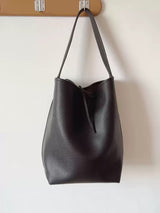 Women’s Chic Leather Bucket Bag Crossbody Bag for Everyday City Outfits