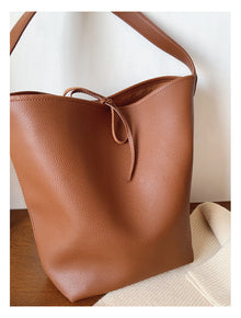 Schicke Damen-Leder-Eimertasche Umhängetasche für alltägliche City-Outfits