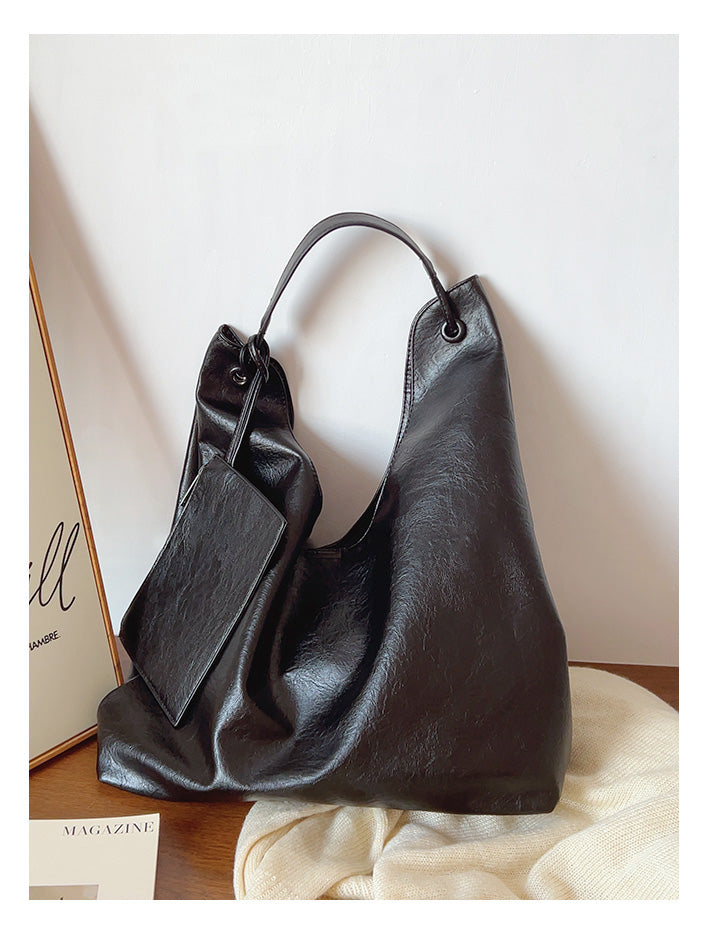 Women’s Simple Leather Tote Bag for Everyday City Outfits