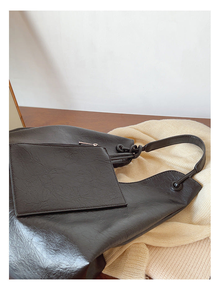 Women’s Simple Leather Tote Bag for Everyday City Outfits