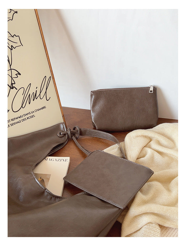 Women’s Simple Leather Tote Bag for Everyday City Outfits