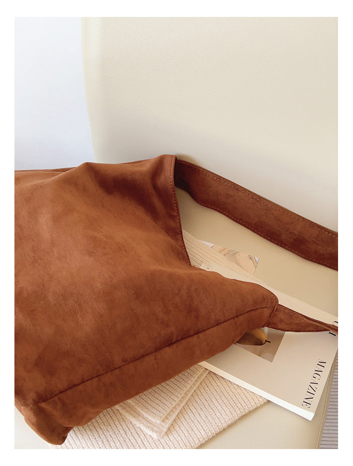 Women’s Soft Leather Soft Suede Shoulder Bag for Everyday City Outfits