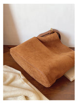 Women’s Soft Leather Soft Suede Shoulder Bag for Everyday City Outfits