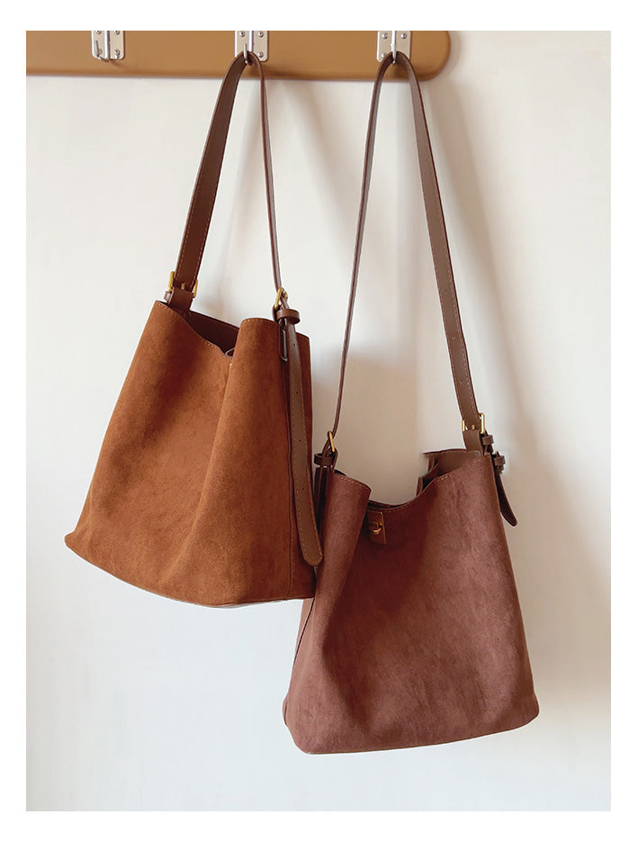 Women’s Soft Leather Soft Suede Shoulder Bag for Everyday City Outfits