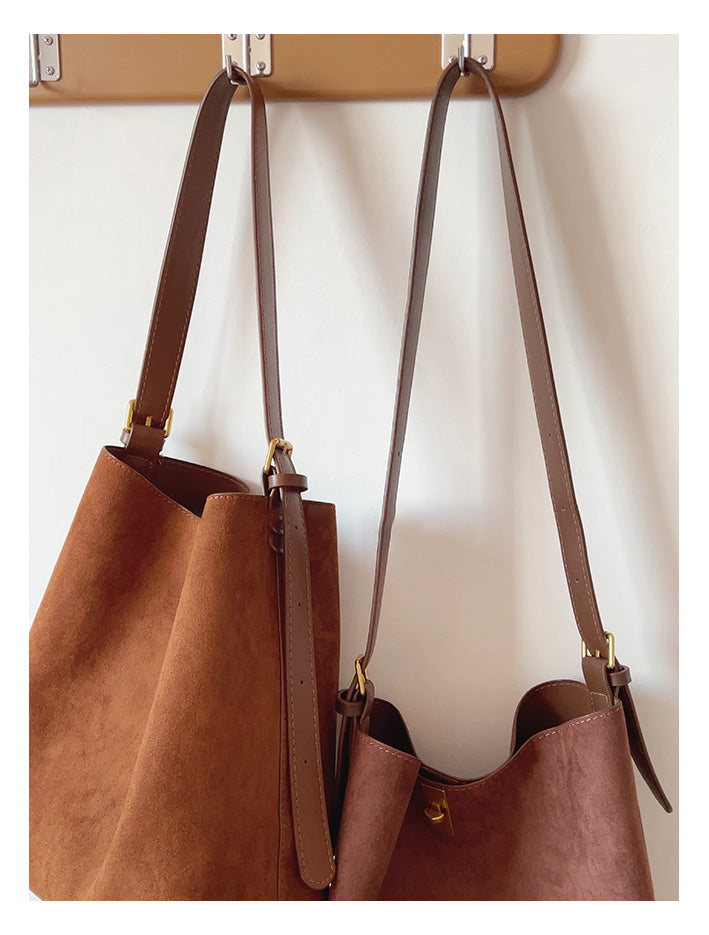 Women’s Soft Leather Soft Suede Shoulder Bag for Everyday City Outfits
