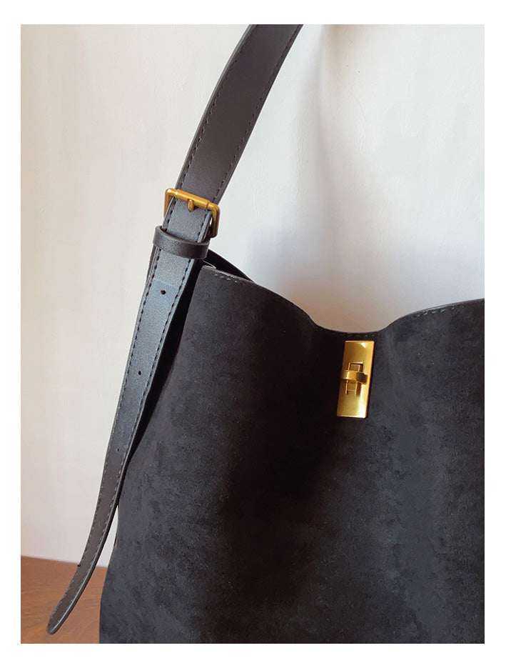 Women’s Soft Leather Soft Suede Shoulder Bag for Everyday City Outfits
