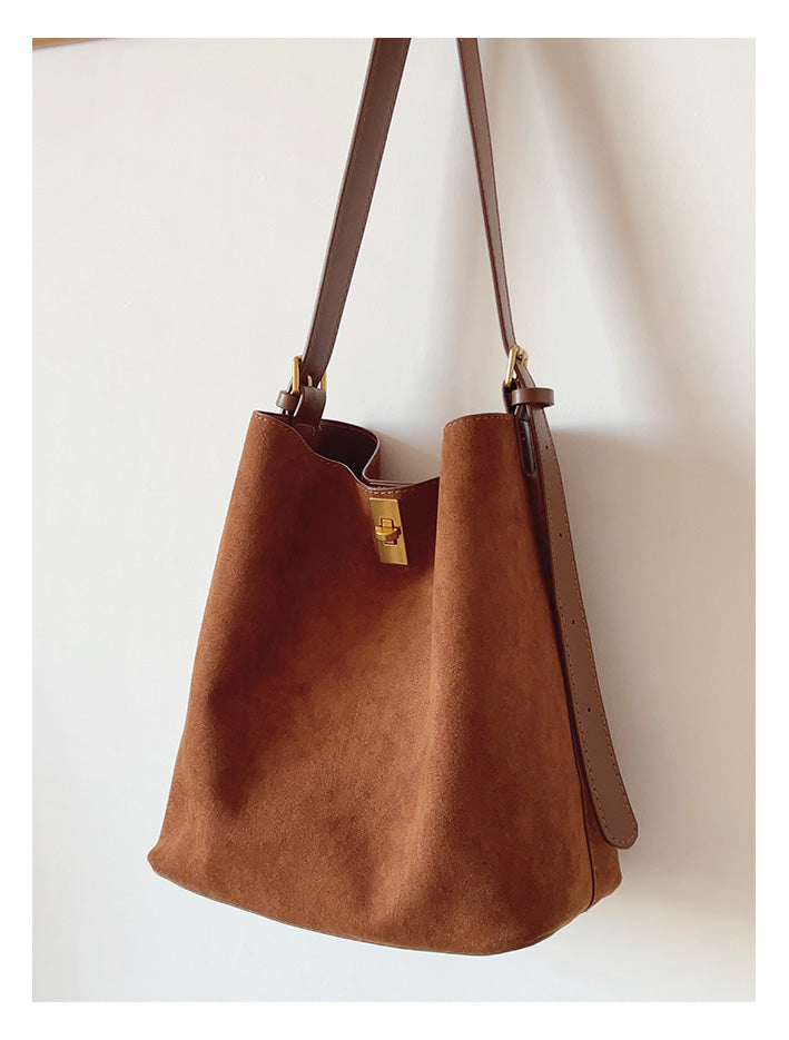 Women’s Soft Leather Soft Suede Shoulder Bag for Everyday City Outfits