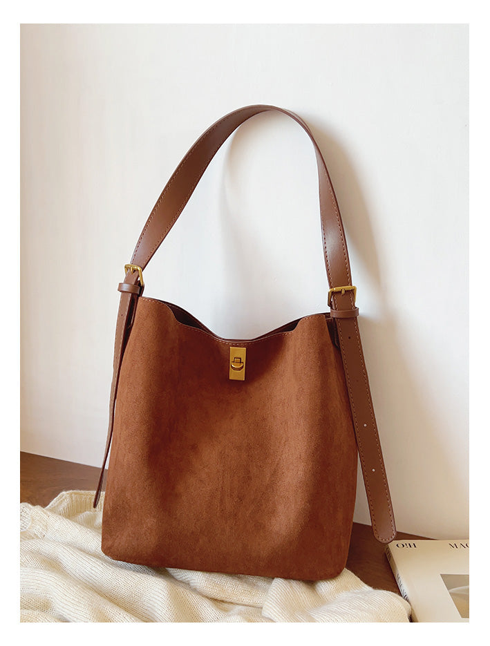 Women’s Soft Leather Soft Suede Shoulder Bag for Everyday City Outfits