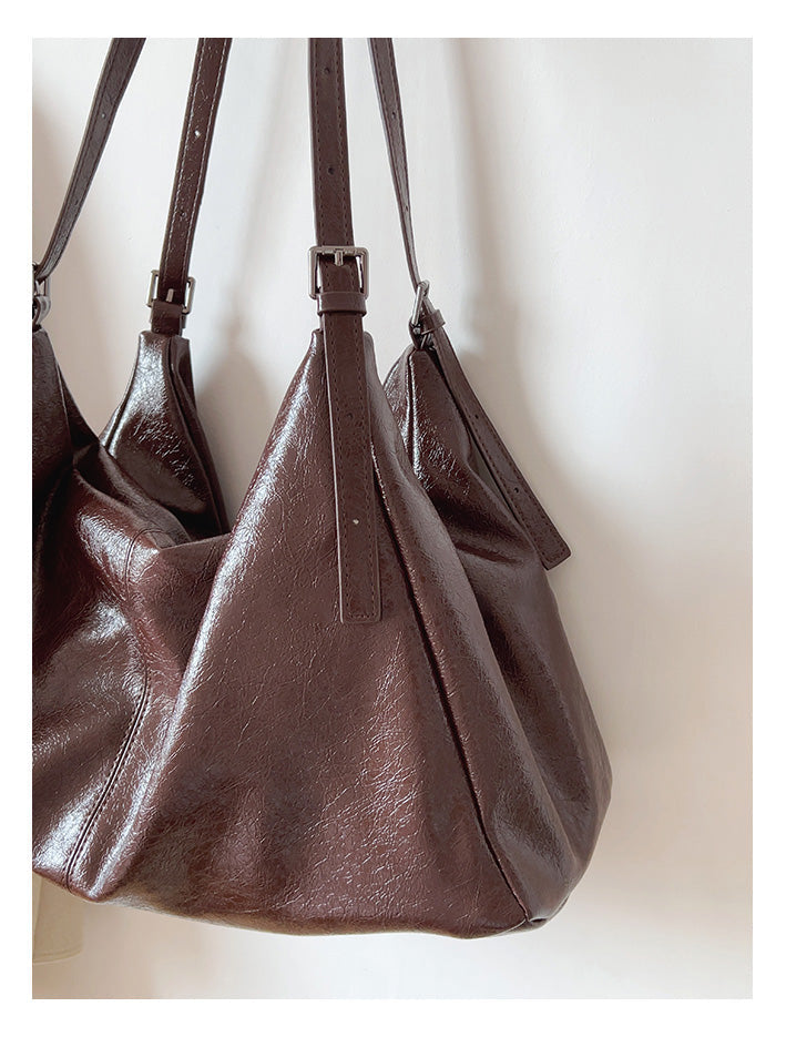 Women’s Soft Leather Soft Suede Shoulder Bag for Everyday City Outfits