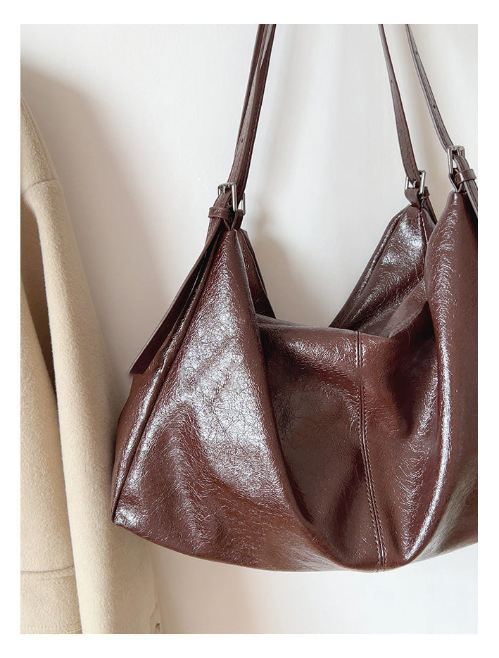 Women’s Soft Leather Soft Suede Shoulder Bag for Everyday City Outfits