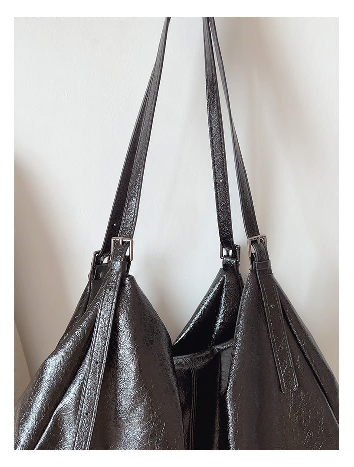 Women’s Soft Leather Soft Suede Shoulder Bag for Everyday City Outfits