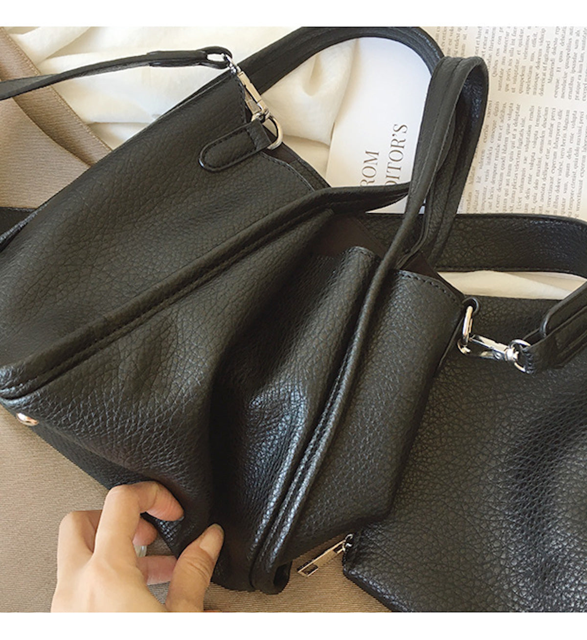 Women’s Ultra Soft Leather Bucket Bag for Everyday City Outfits