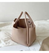 Women’s Soft Leather Bucket Bag for Everyday City Outfits