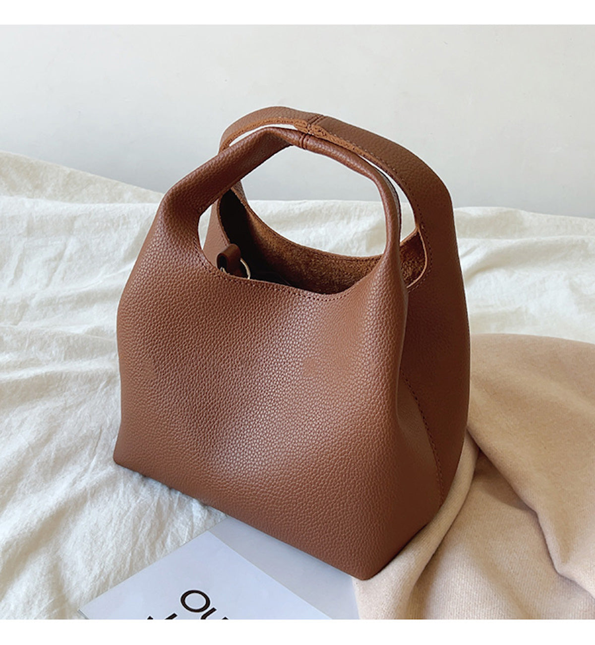 Women’s Soft Leather Bucket Shoulder Bag for Everyday City Outfits