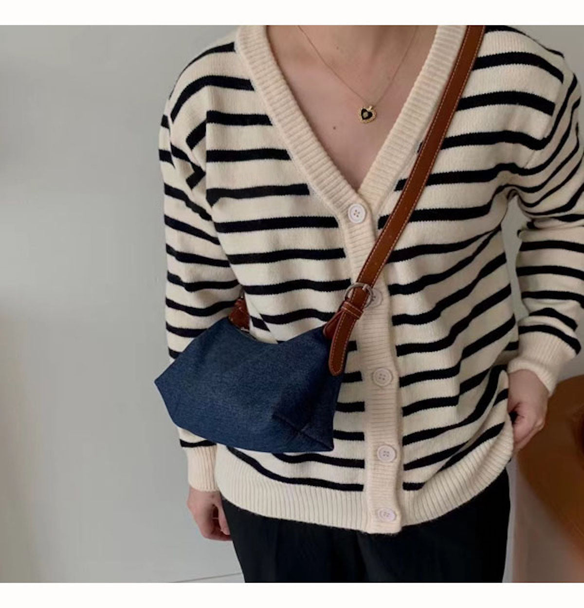 Women’s Classic Everyday Denim Shoulder Bag Purse for Everyday Outfits & Gifts