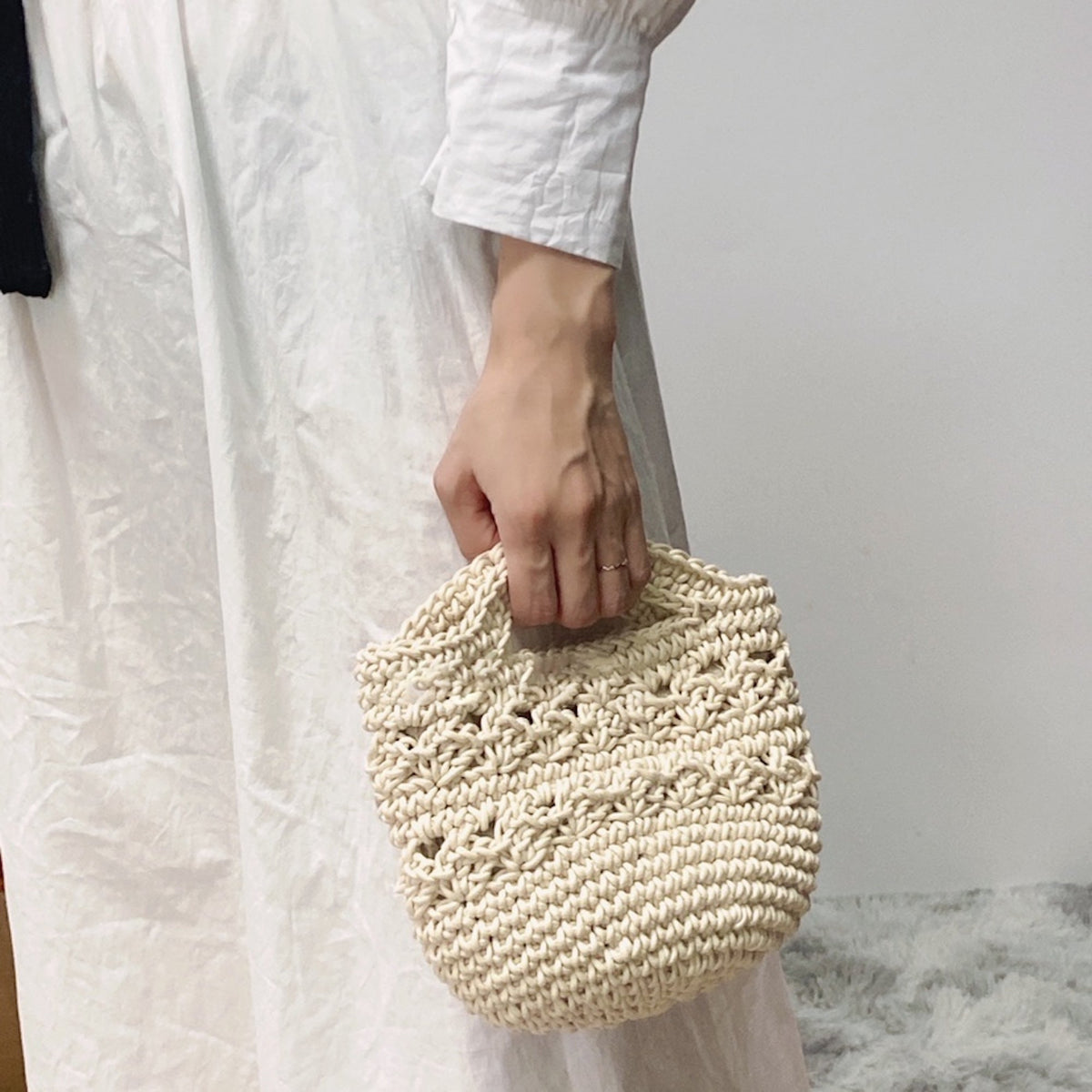 Women’s Retro Crochet Crossbody Bucket Bag for Boho Everyday Style & Gifts