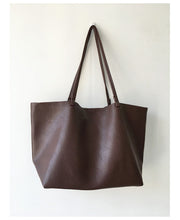 Women’s Large Carryall Tote In Soft Pebbled Leather for Everyday City Outfits