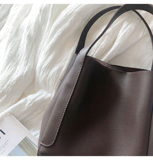Women’s Leather Bucket Bag for Everyday City Outfits