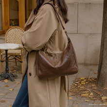 Grand sac hobo souple en cuir vegan, cabas à épaule zippé pour femme