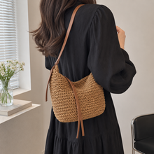 Slouchy Woven Straw Hobo Bag with Adjustable Strap and Zip Top