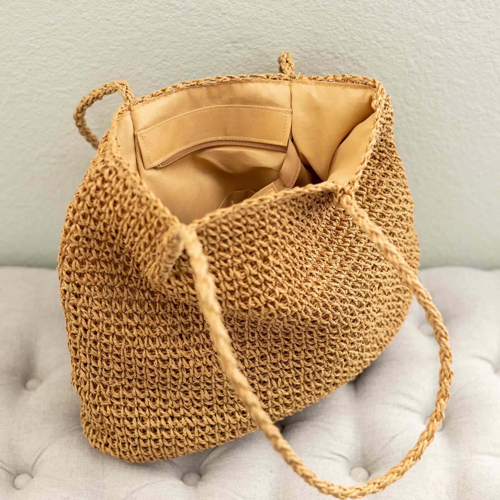 Women’s Straw Woven Tote for Beach, Vacation & Summer Outfits