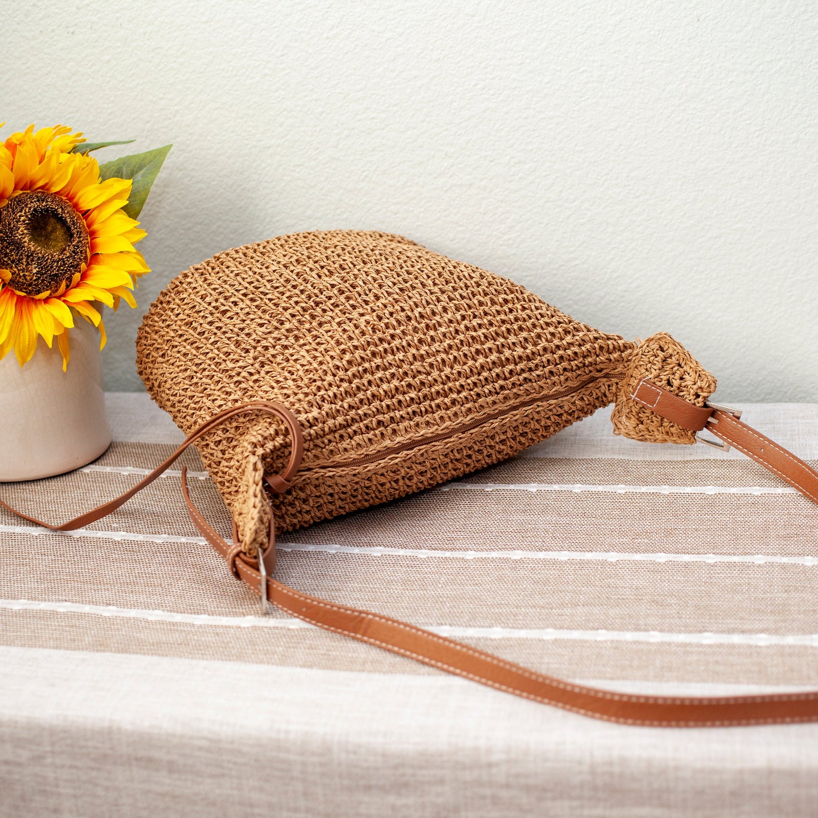 Women’s Straw Woven Crossbody Bag With Tassel Tote Bag for Beach, Vacation & Summer Outfits