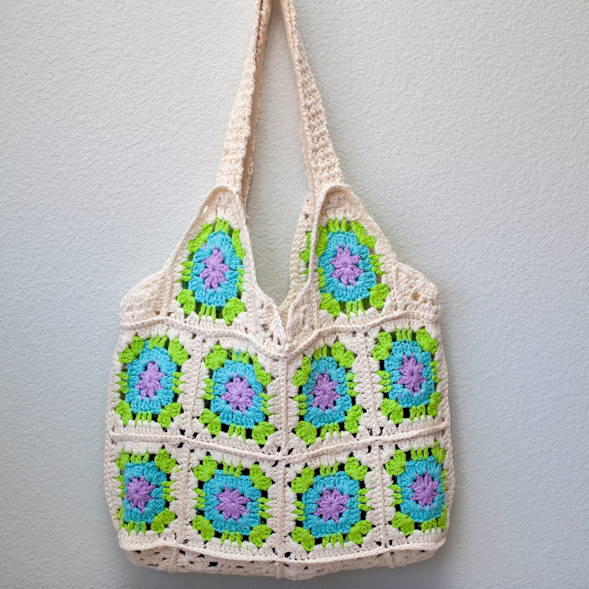 Women’s Artsy Knitted Granny Square Tote for Boho Everyday Style & Gifts