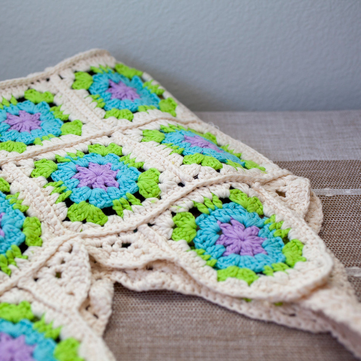 Women’s Artsy Knitted Granny Square Tote for Boho Everyday Style & Gifts