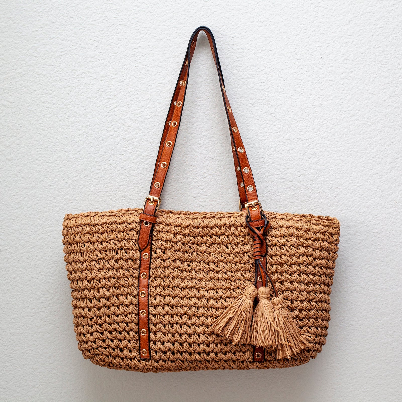 Women’s Straw Woven Tote with Leather Straps for Beach, Vacation & Summer Outfits
