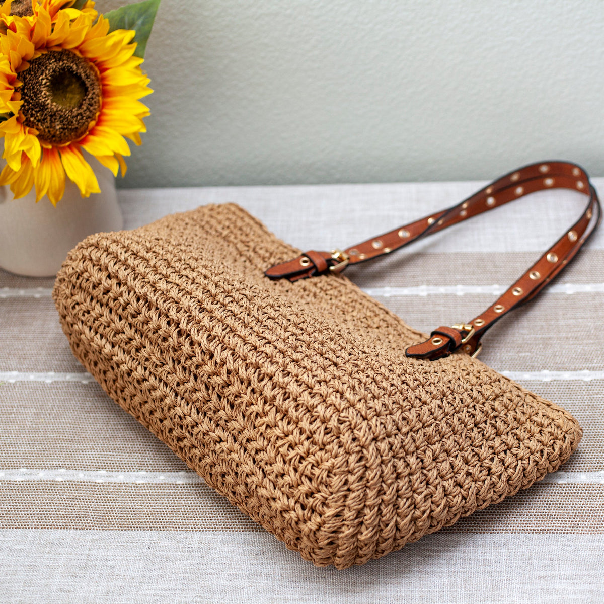 Women’s Straw Woven Tote with Leather Straps for Beach, Vacation & Summer Outfits