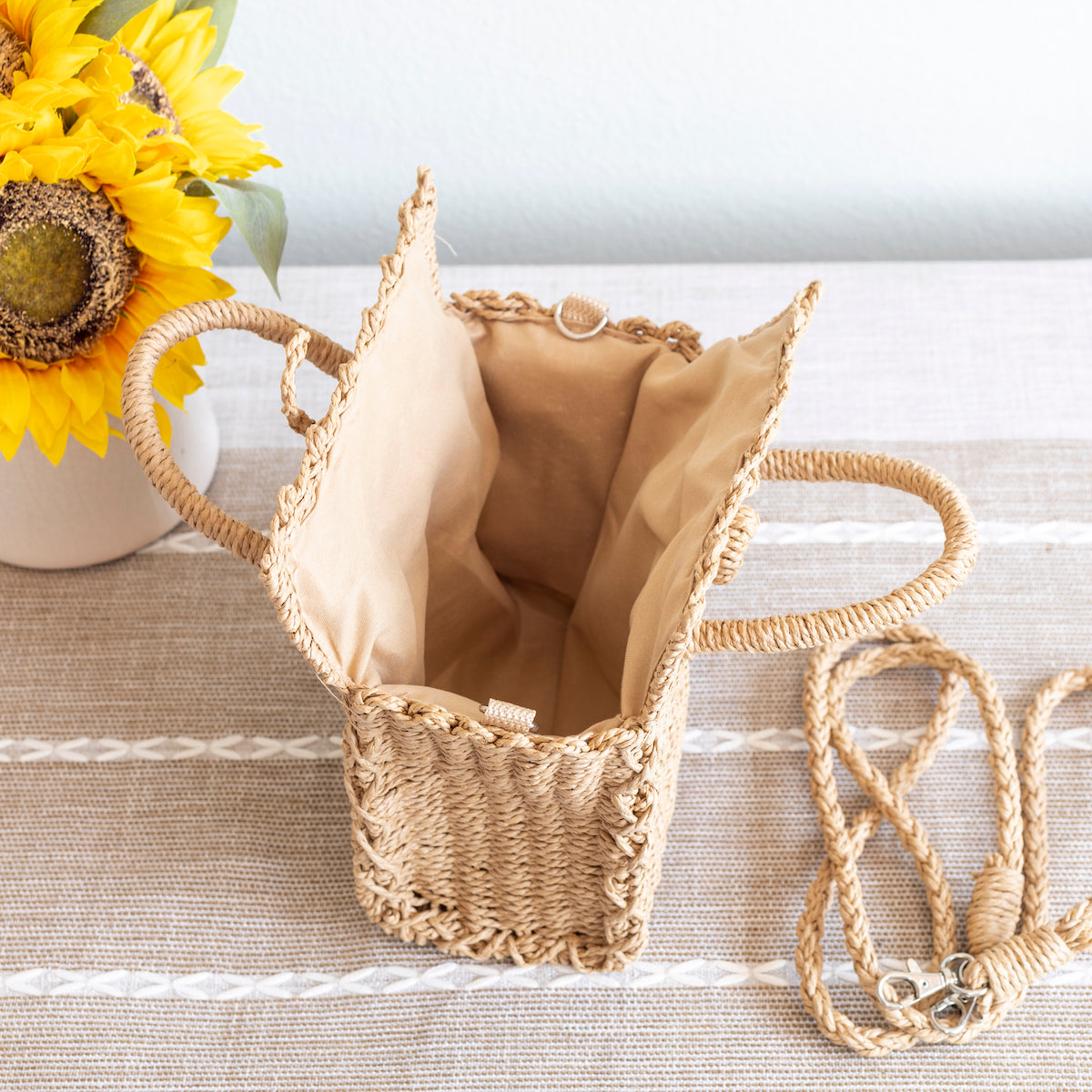 Women’s Beach Straw Woven Box Crossbody Bag Tote Bag for Beach, Vacation & Summer Outfits