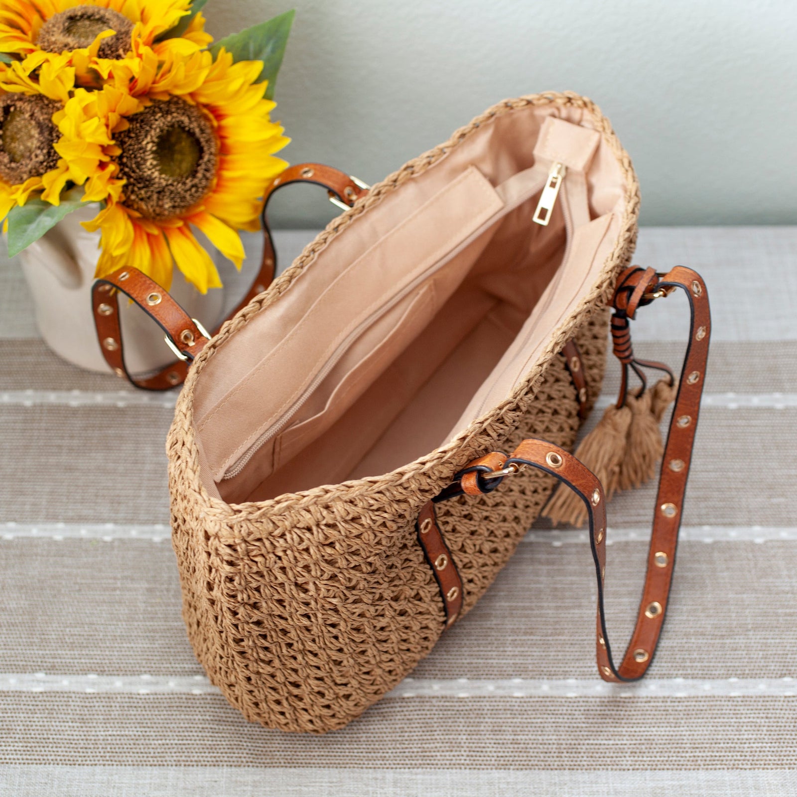 Women’s Straw Woven Tote with Leather Straps for Beach, Vacation & Summer Outfits