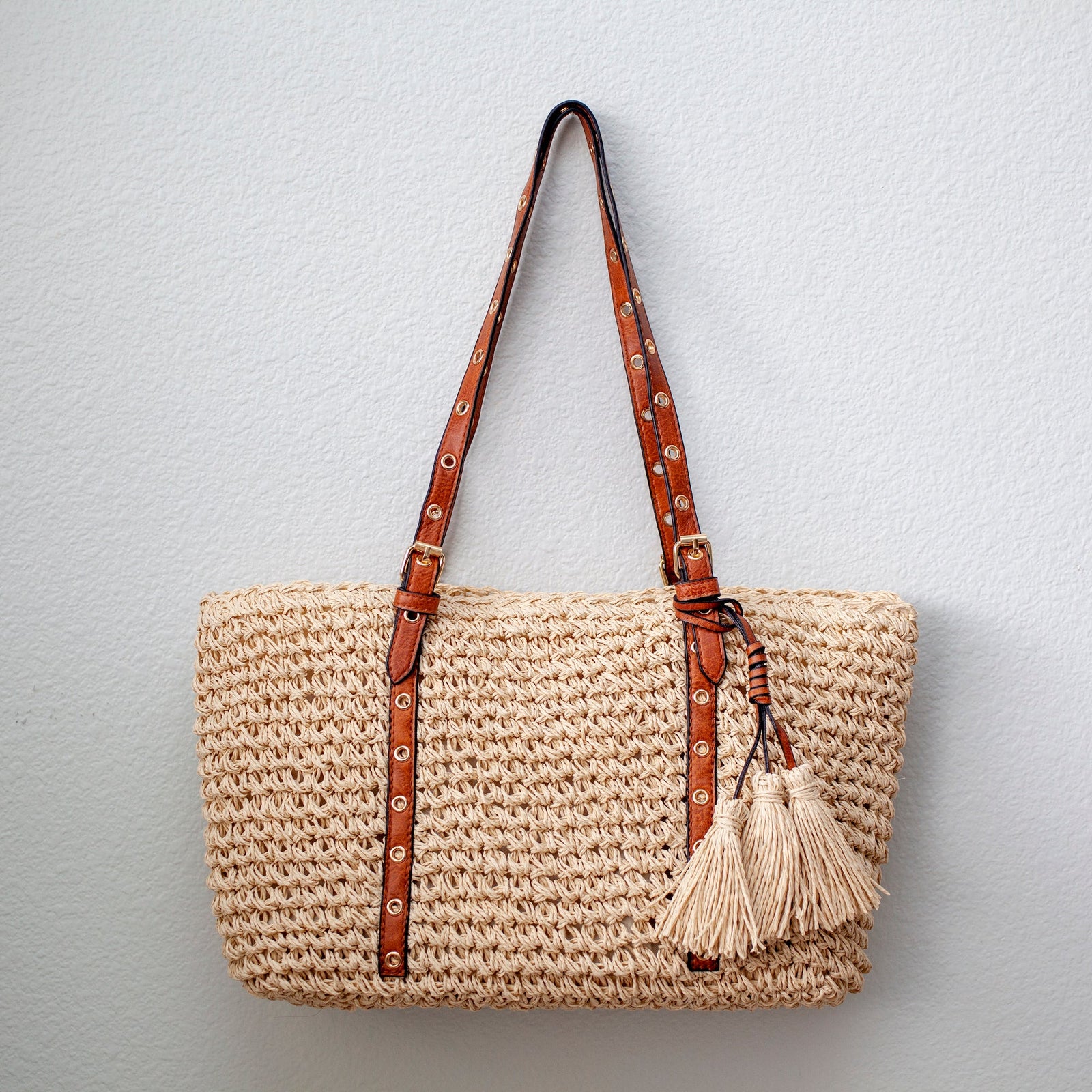Women’s Straw Woven Tote with Leather Straps for Beach, Vacation & Summer Outfits