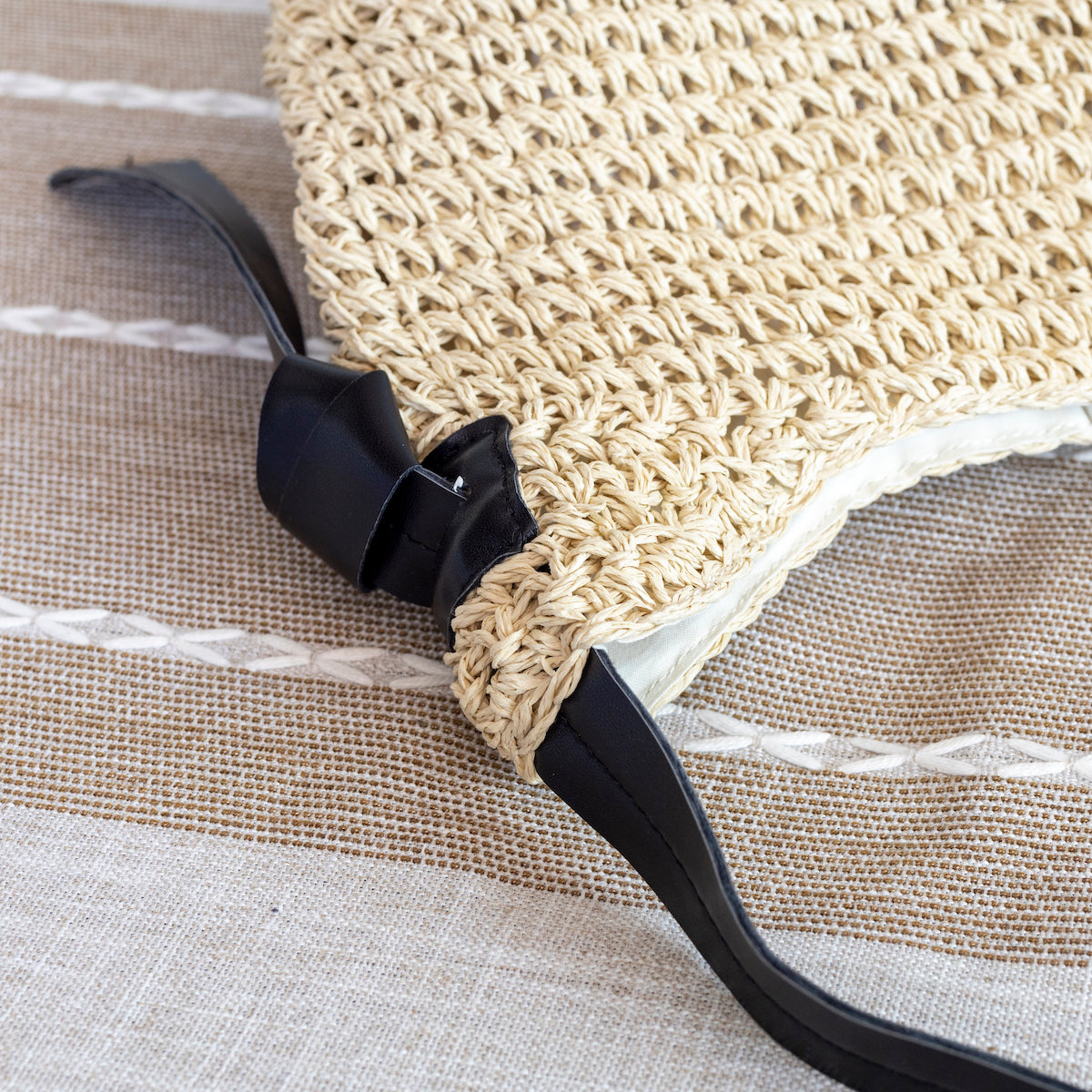 Women’s Simple Straw Woven Shoulder Bag for Beach, Vacation & Summer Outfits