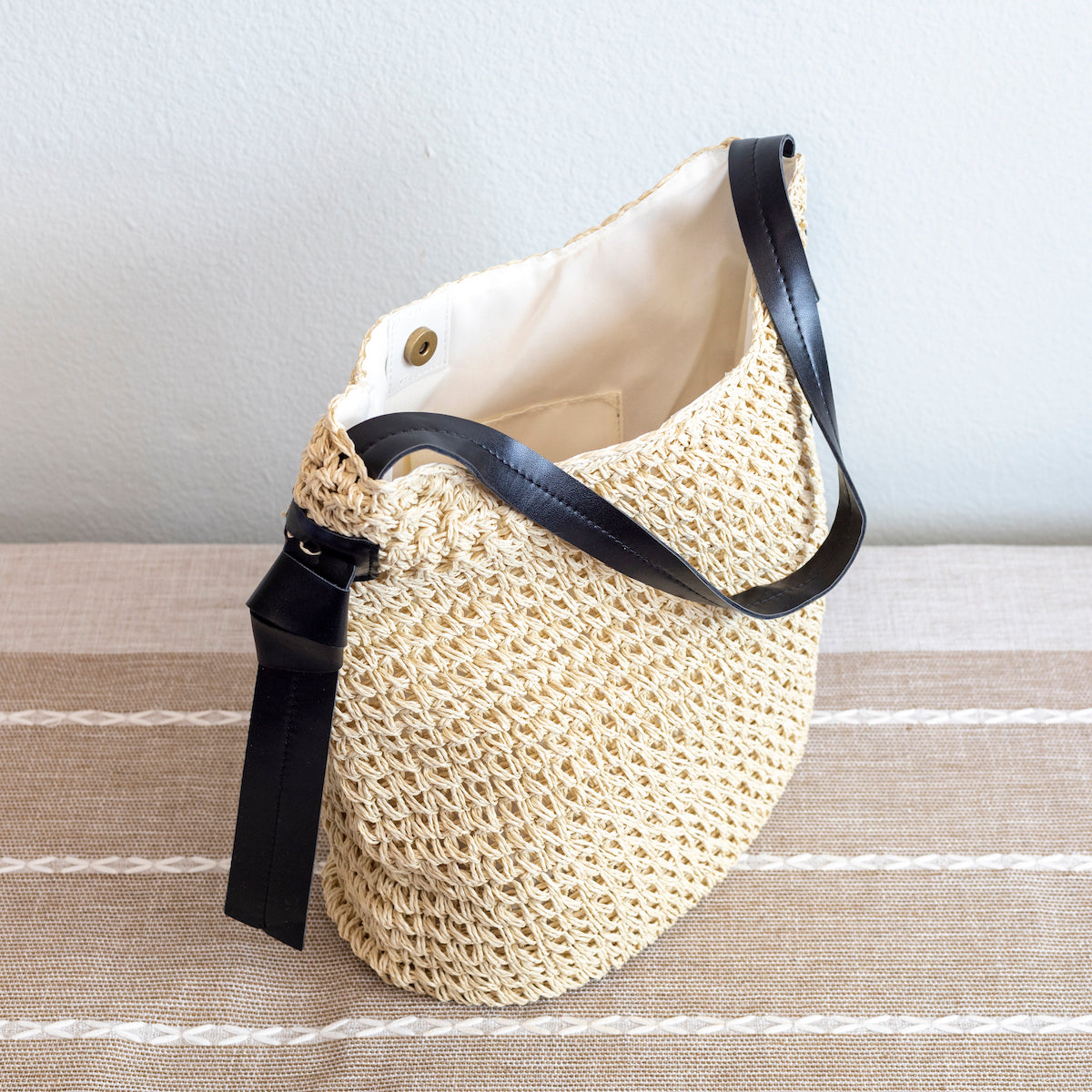 Women’s Simple Straw Woven Shoulder Bag for Beach, Vacation & Summer Outfits
