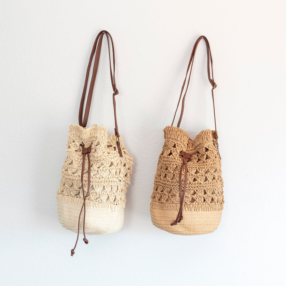 Women’s Summer Straw Bucket Bag Shoulder Bag for Beach, Vacation & Summer Outfits