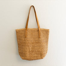 Women’s Straw Woven Tote Minimalist Summer Shoulder Bag for Beach, Vacation & Summer Outfits