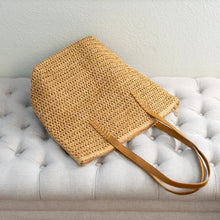 Women’s Straw Woven Tote Minimalist Summer Shoulder Bag for Beach, Vacation & Summer Outfits