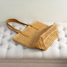 Women’s Straw Woven Tote Minimalist Summer Shoulder Bag for Beach, Vacation & Summer Outfits