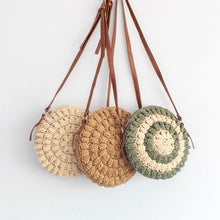 Runde Strohtasche für Damen mit Lederriemen für Strand, Urlaub und Sommer-Outfits