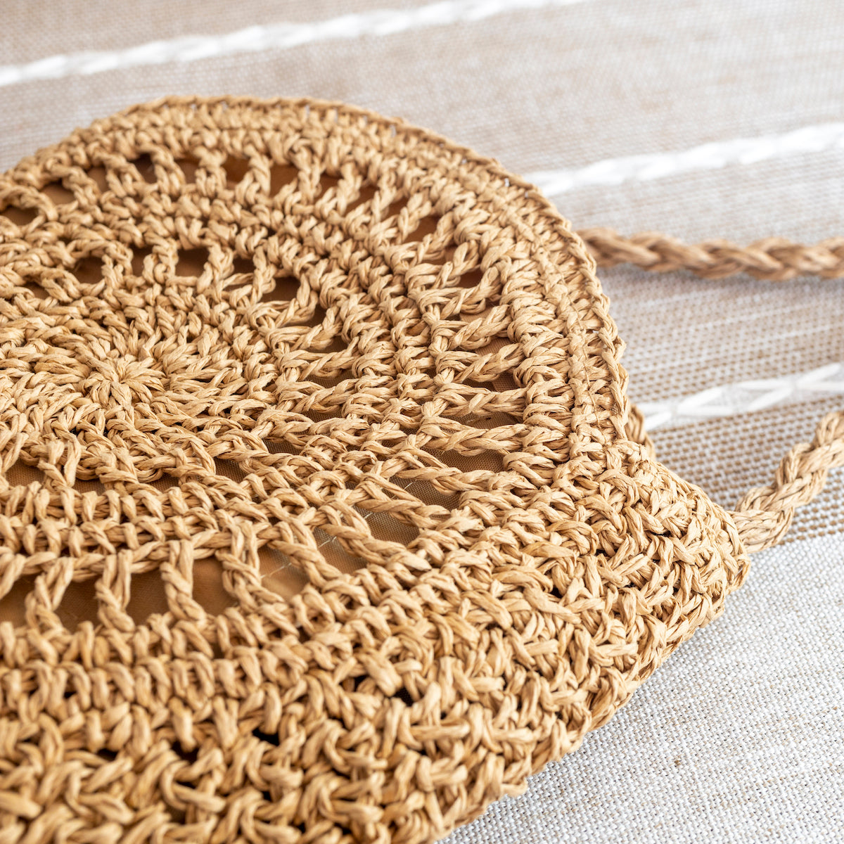 Women’s Boho Straw Woven Round Tote for Beach, Vacation & Summer Outfits