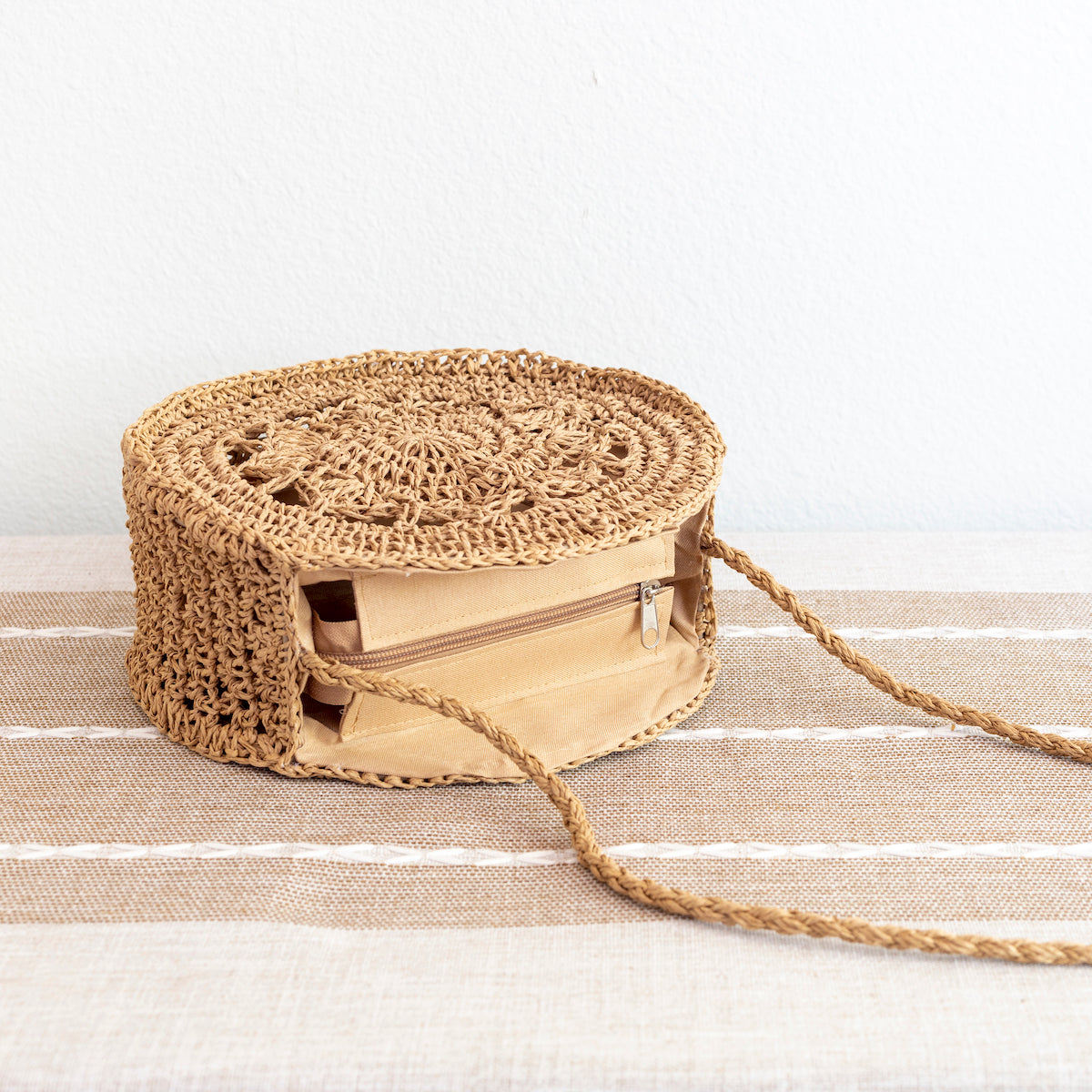 Women’s Boho Straw Round Shoulder Bag Tote Bag for Beach, Vacation & Summer Outfits