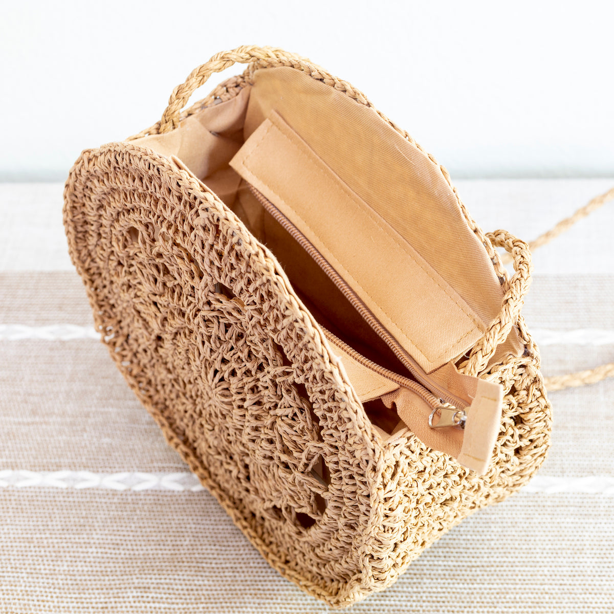 Women’s Boho Straw Round Shoulder Bag Tote Bag for Beach, Vacation & Summer Outfits