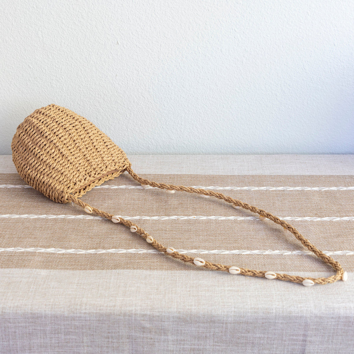 Women’s Straw Shoulder Bag with Sea Shells Strap for Beach, Vacation & Summer Outfits