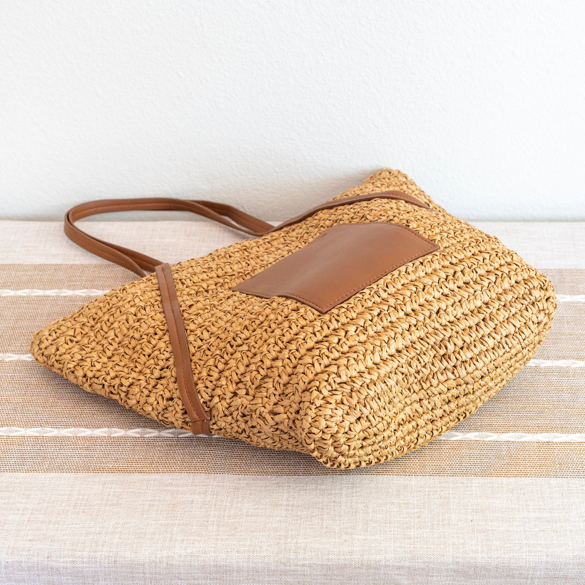 Women’s Large Woven Summer Straw Tote with Leather Straps for Beach, Vacation & Summer Outfits