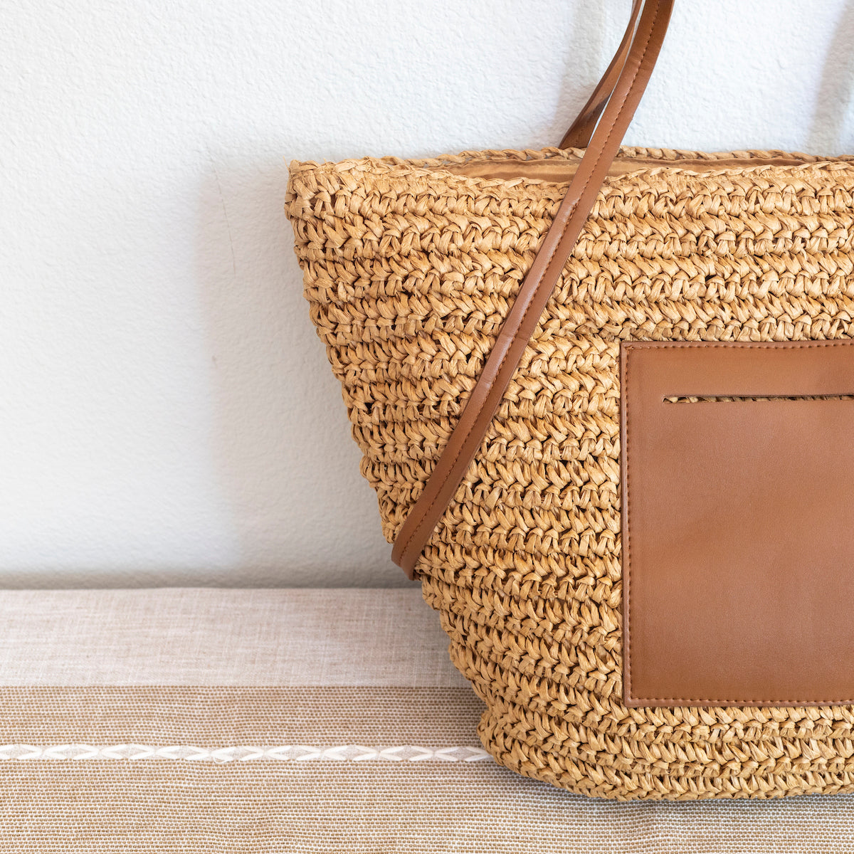 Women’s Large Woven Summer Straw Tote with Leather Straps for Beach, Vacation & Summer Outfits