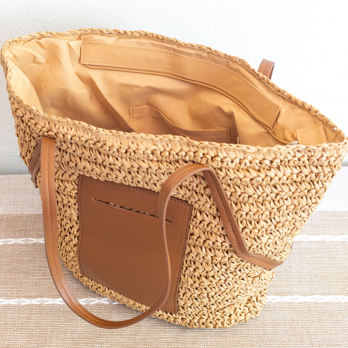 Women’s Large Woven Summer Straw Tote with Leather Straps for Beach, Vacation & Summer Outfits