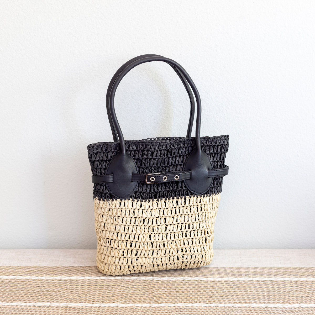 Women’s Straw Top Handle Shoulder Bag with Leather Accent Bucket Bag for Beach, Vacation & Summer Outfits
